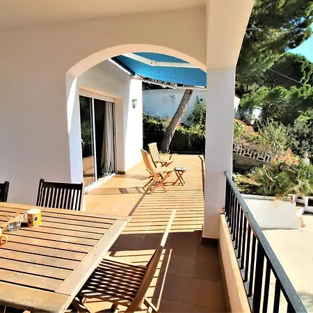 Holiday home Global Immo 8002 Torrinos